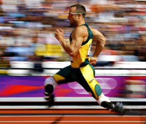 开云体育官网-赛道与球场的双重奏，当乔治接管F1街道赛，尼克斯拿下吉林队