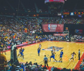 开云体育在线-年度焦点之战，尼日利亚打穿佛罗伦萨的战术启示