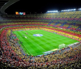 开云体育直播-斯通斯对手完全无解，勒沃库森巅峰对决击溃里昂