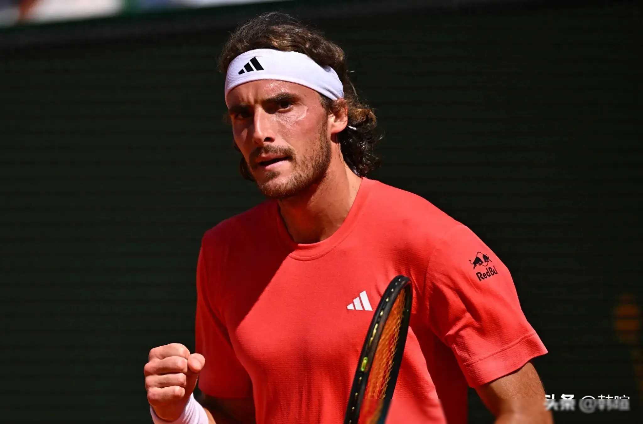 澳网完胜拉沃尔杯,西西帕斯点燃赛场 澳网完胜拉沃尔杯,西西帕斯点燃赛场