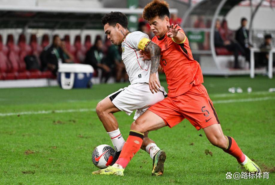 中国队力克韩国队,黄鸭组合关键制胜 中国队力克韩国队,黄鸭组合关键制胜