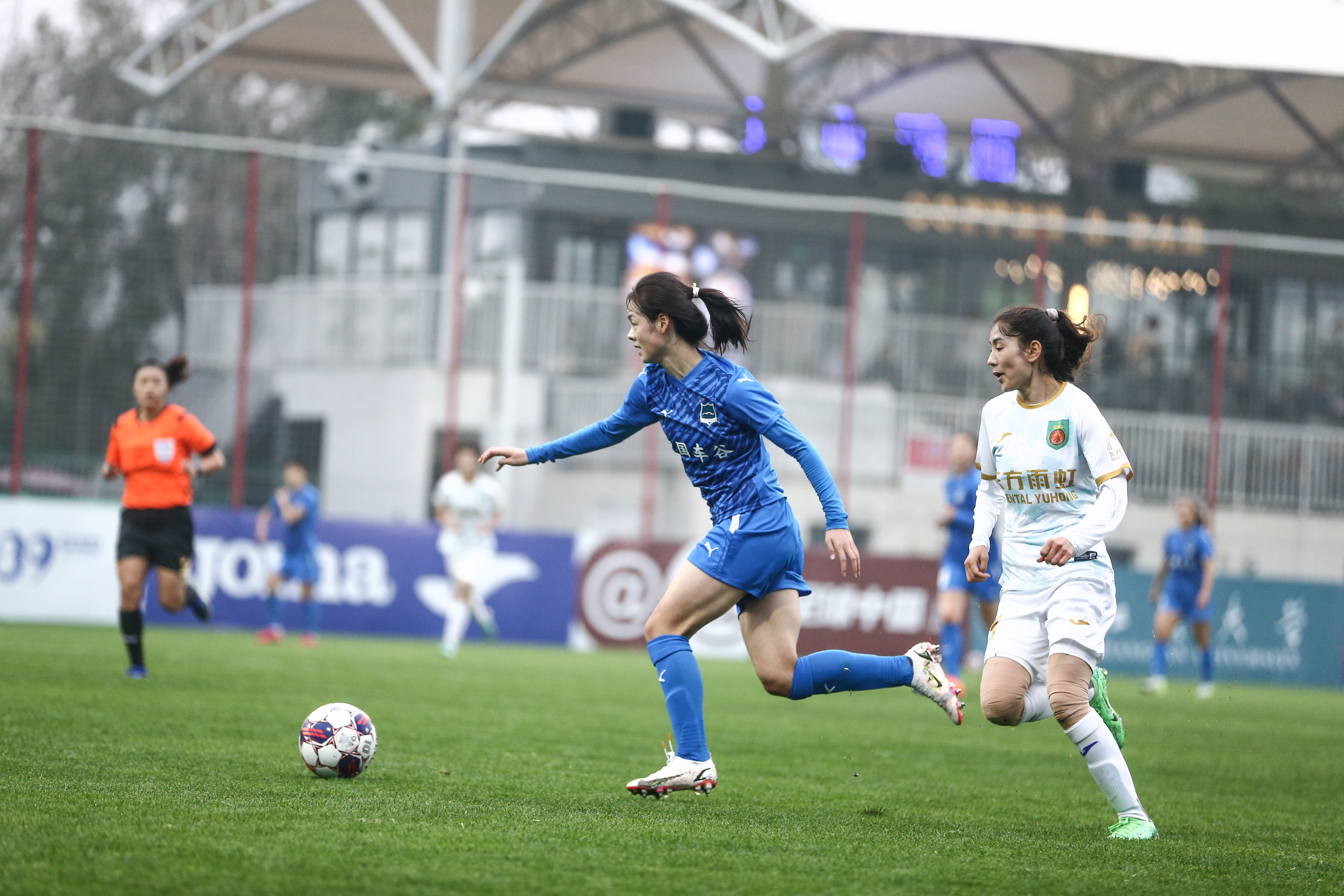 世界女足赛事开打，国内球迷热情高涨