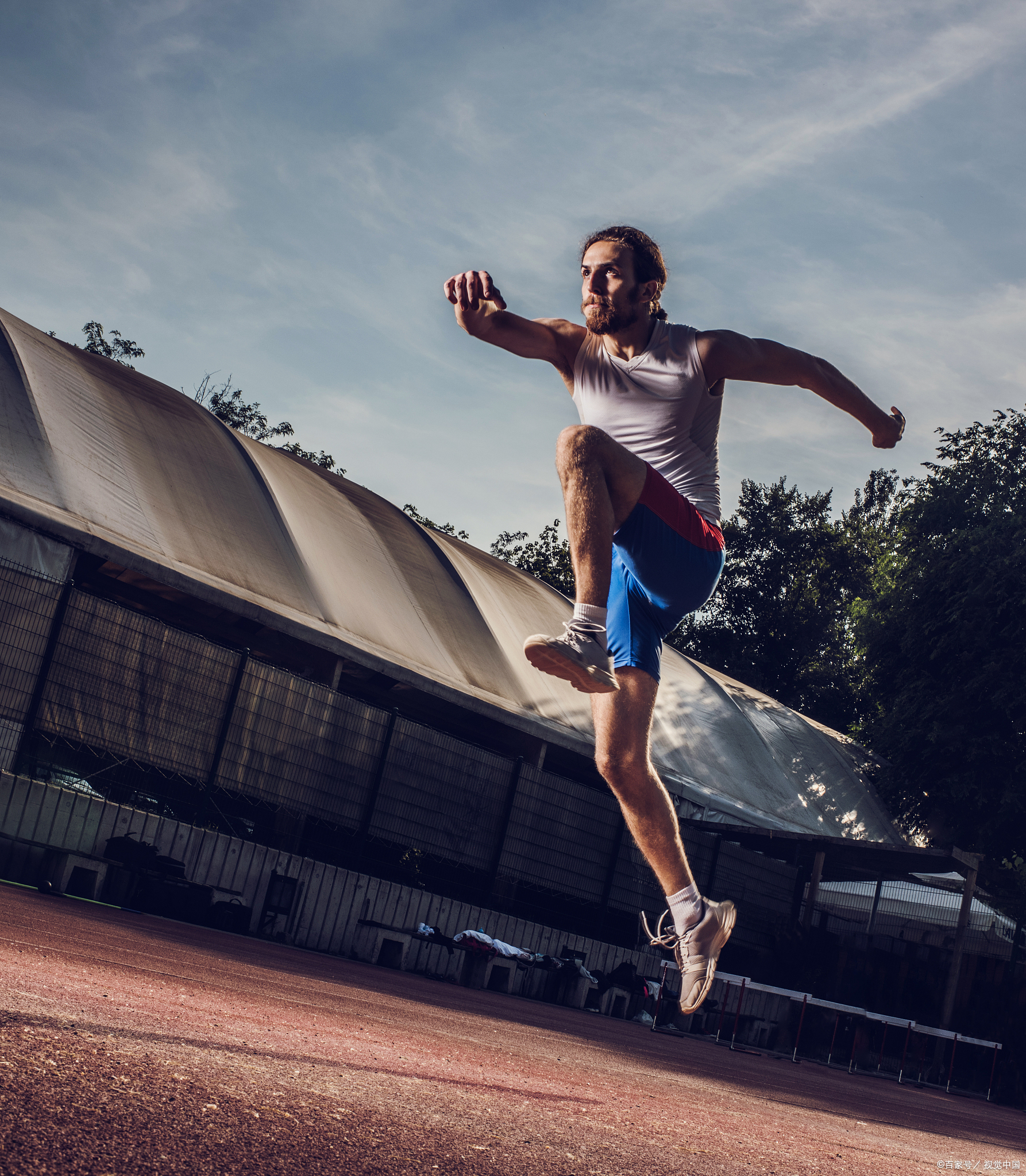 精神风貌：球员们的拼搏精神值得敬佩