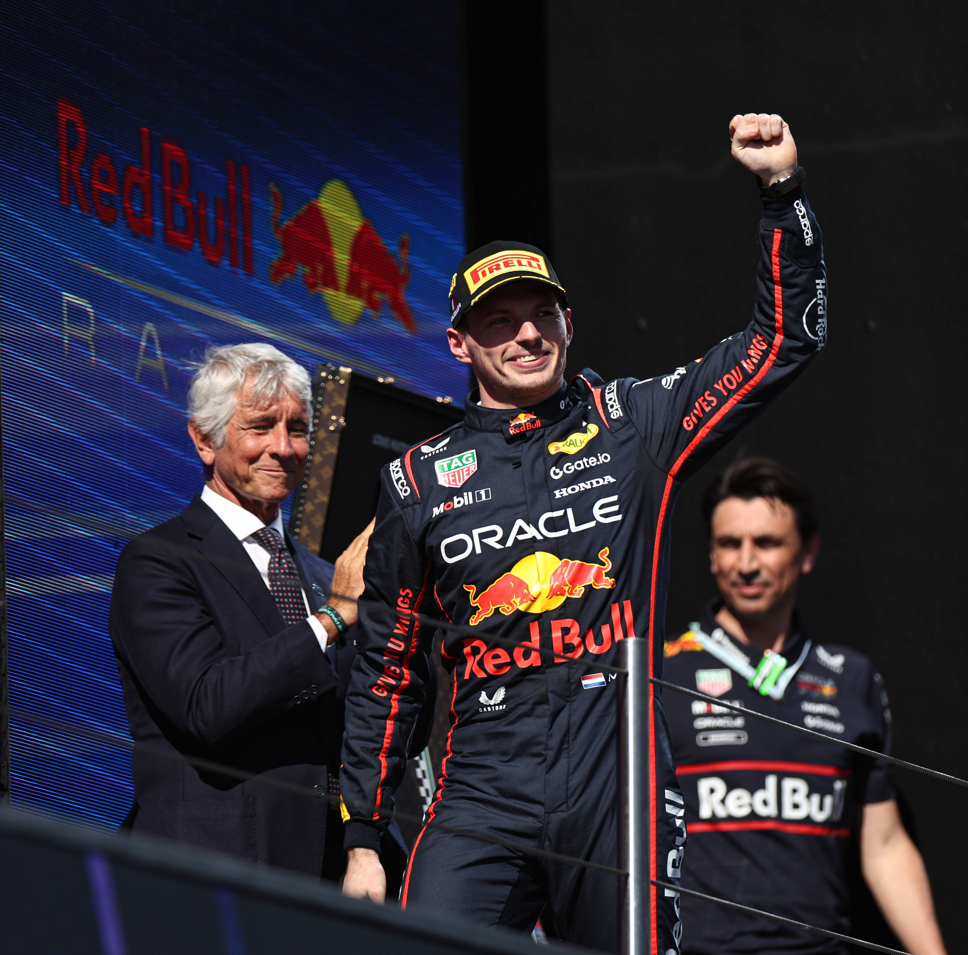 哈斯车队鏖战法拉利,皮亚斯特里统治全场 哈斯车队鏖战法拉利,皮亚斯特里统治全场