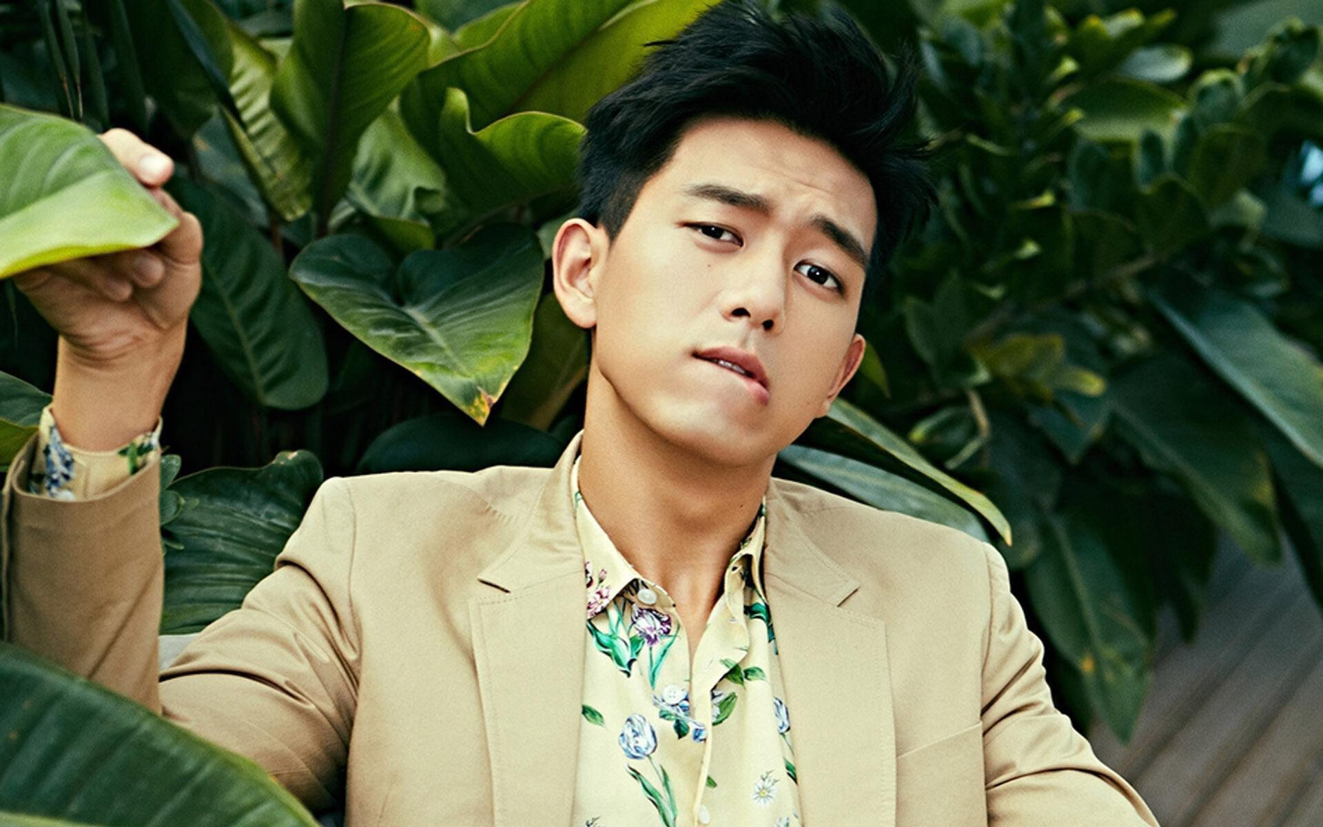 南美风暴席卷慕尼黑，莱奥一锤定音，阿根廷新星导演拜仁速败之夜