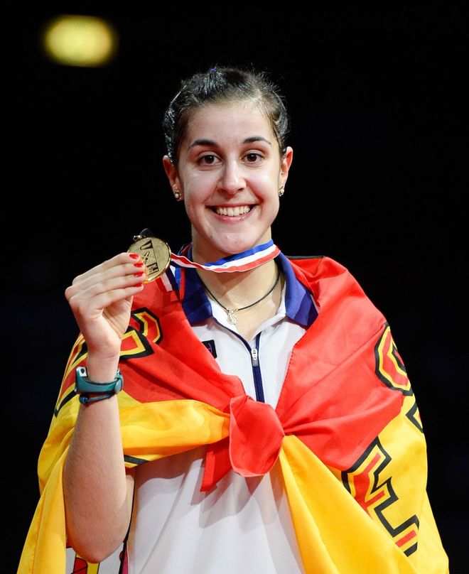 卢森堡选手与搭档携手获得羽毛球比赛冠军 卢森堡选手与搭档携手获得羽毛球比赛冠军