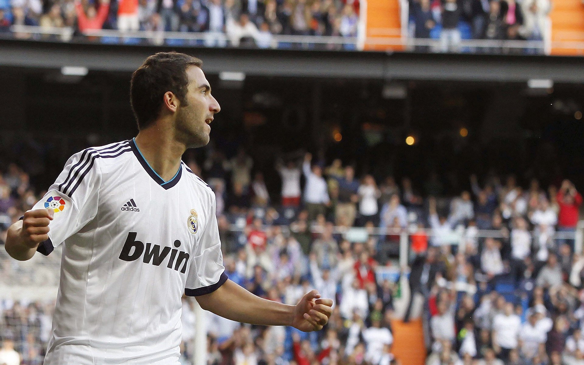 意甲焦点战背后的西法之争，塞维利亚式全面压制，如何重塑足球战术边疆？