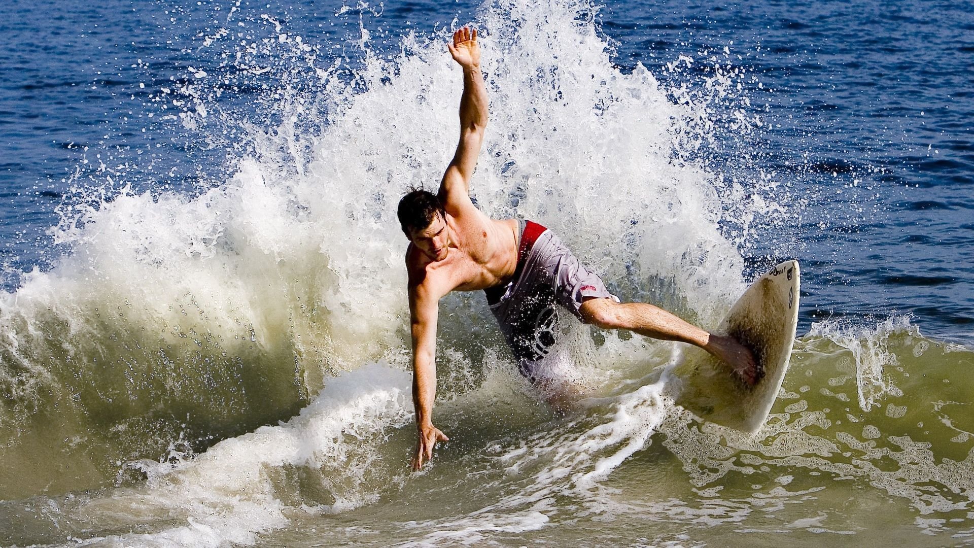 那一刻，他让整个多伦多沉默，伦纳德与公牛横扫之夜的不朽传奇